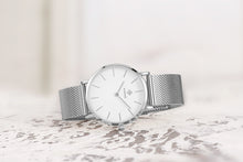 Load image into Gallery viewer, Zircon