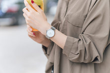 Load image into Gallery viewer, Zircon