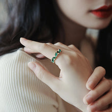 Load image into Gallery viewer, Green Crystal Irregular Gold Rings