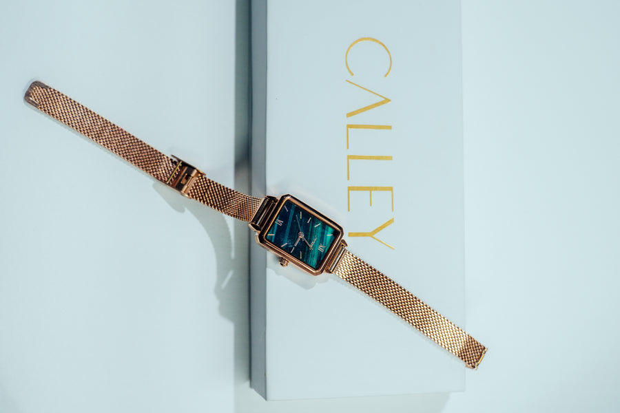 Create Your Style Statement With Elegant Emerald Mesh Watch For Women By Calley