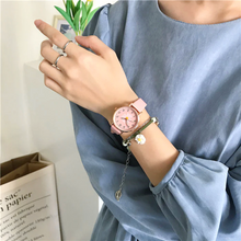 Load image into Gallery viewer, Daisy Watch with Bracelet
