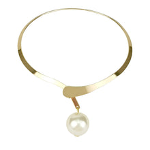 Load image into Gallery viewer, Geometric Statement Pearl Collar Necklace
